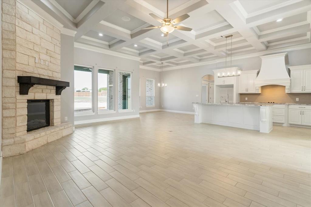 Weatherford, Texas 76087, United States, 4 Bedrooms Bedrooms, ,3 BathroomsBathrooms,Residential,Active,200004