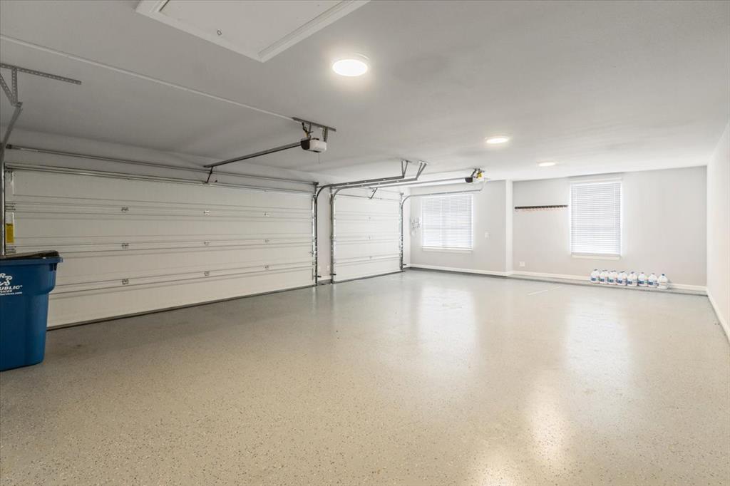 Weatherford, Texas 76087, United States, 4 Bedrooms Bedrooms, ,3 BathroomsBathrooms,Residential,Active,200004