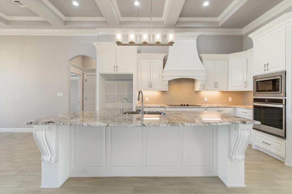 Weatherford, Texas 76087, United States, 4 Bedrooms Bedrooms, ,3 BathroomsBathrooms,Residential,Active,200004