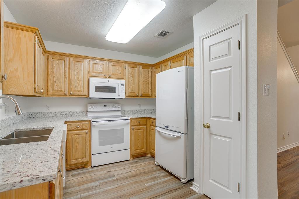 White Bluff #01 - Residential