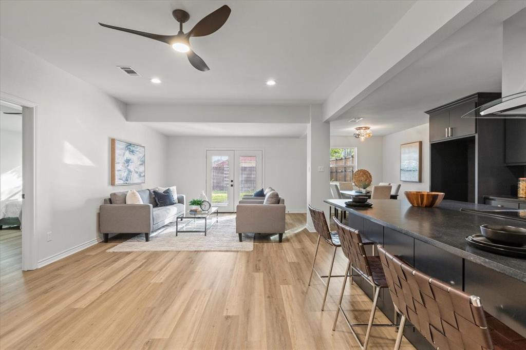 Dallas, Texas 75228, United States, 3 Bedrooms Bedrooms, ,2 BathroomsBathrooms,Residential,Pending,26594