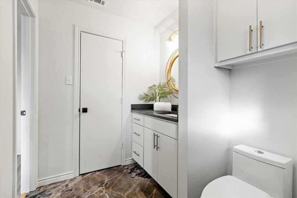 Dallas, Texas 75228, United States, 3 Bedrooms Bedrooms, ,2 BathroomsBathrooms,Residential,Pending,26594