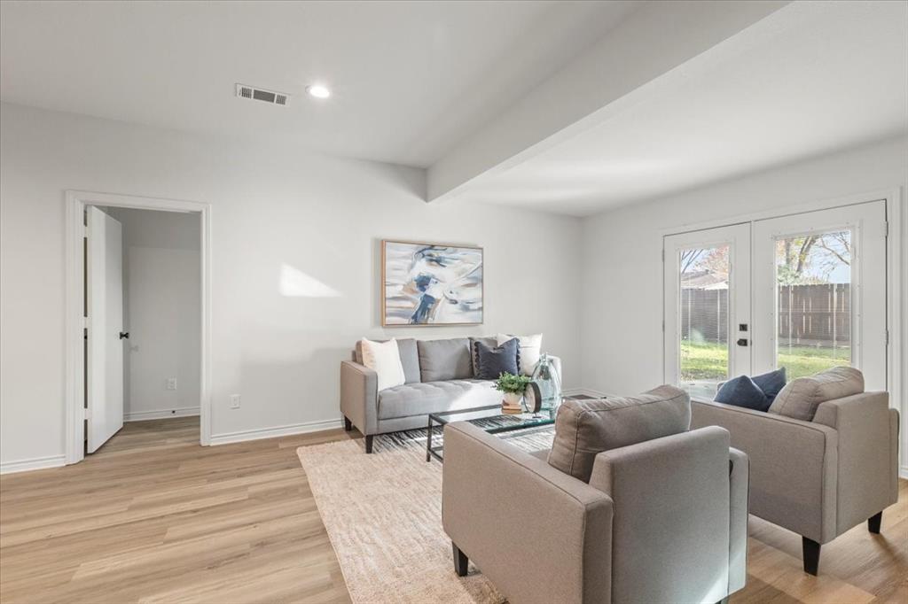 Dallas, Texas 75228, United States, 3 Bedrooms Bedrooms, ,2 BathroomsBathrooms,Residential,Pending,26594