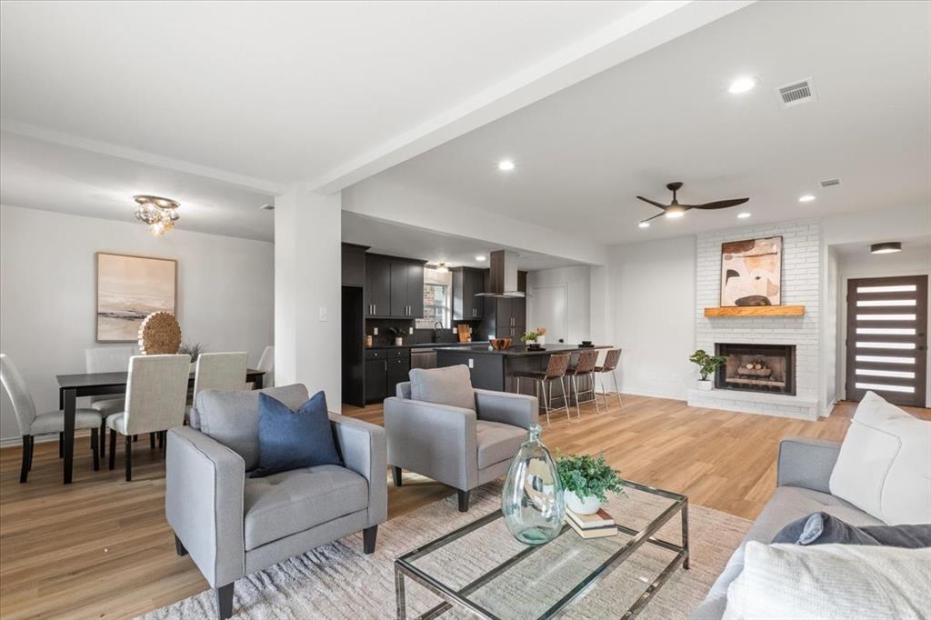 Dallas, Texas 75228, United States, 3 Bedrooms Bedrooms, ,2 BathroomsBathrooms,Residential,Pending,26594