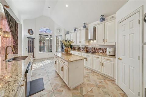 547 Breton Drive Grand Prairie TX 75052