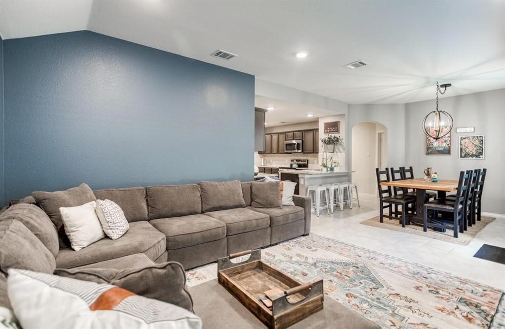 608 Rustic Meadows Trail