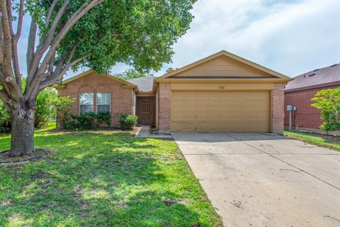 Photo of 3141 Briary Trace Court, Denton, TX 76210 (MLS # 21393231)
