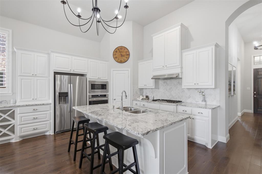 8028 Deep Water Cove