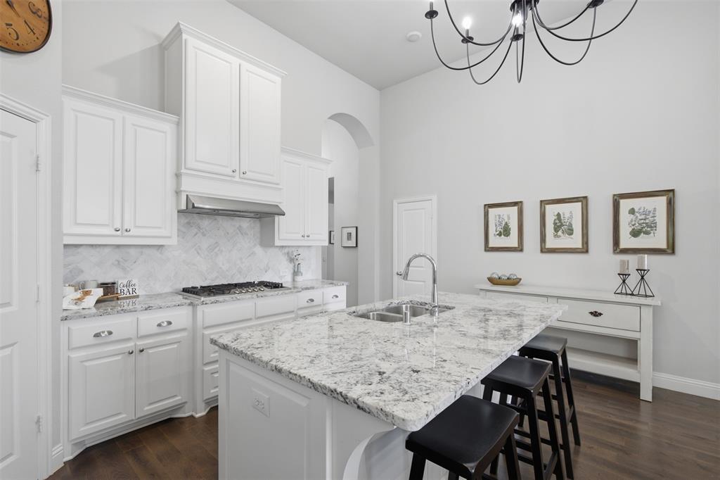 8028 Deep Water Cove
