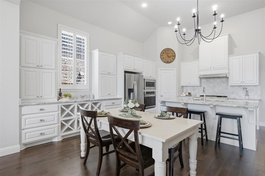 8028 Deep Water Cove