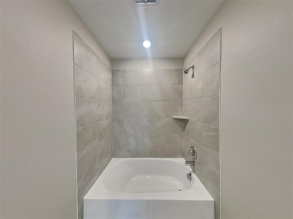 SHALE CREEK - Residential Lease