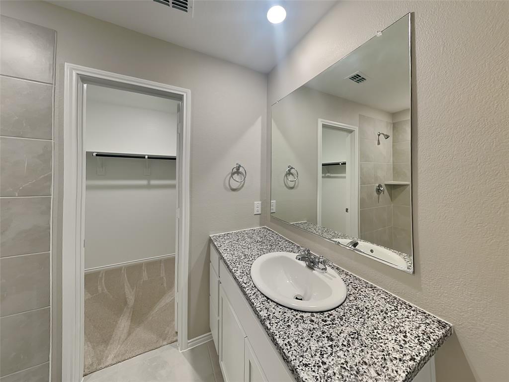 SHALE CREEK - Residential Lease