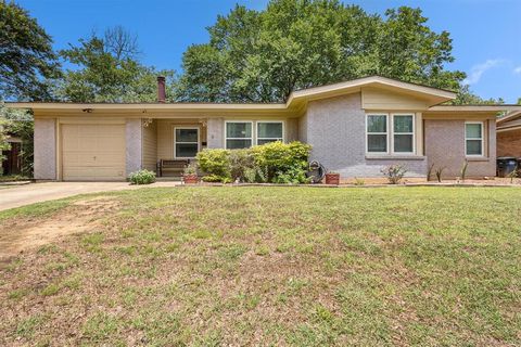 6217 Kentwood Place Fort Worth TX 76112