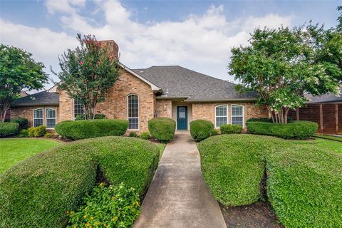 Single Family Residence in Carrollton TX 1630 Millview Place.jpg