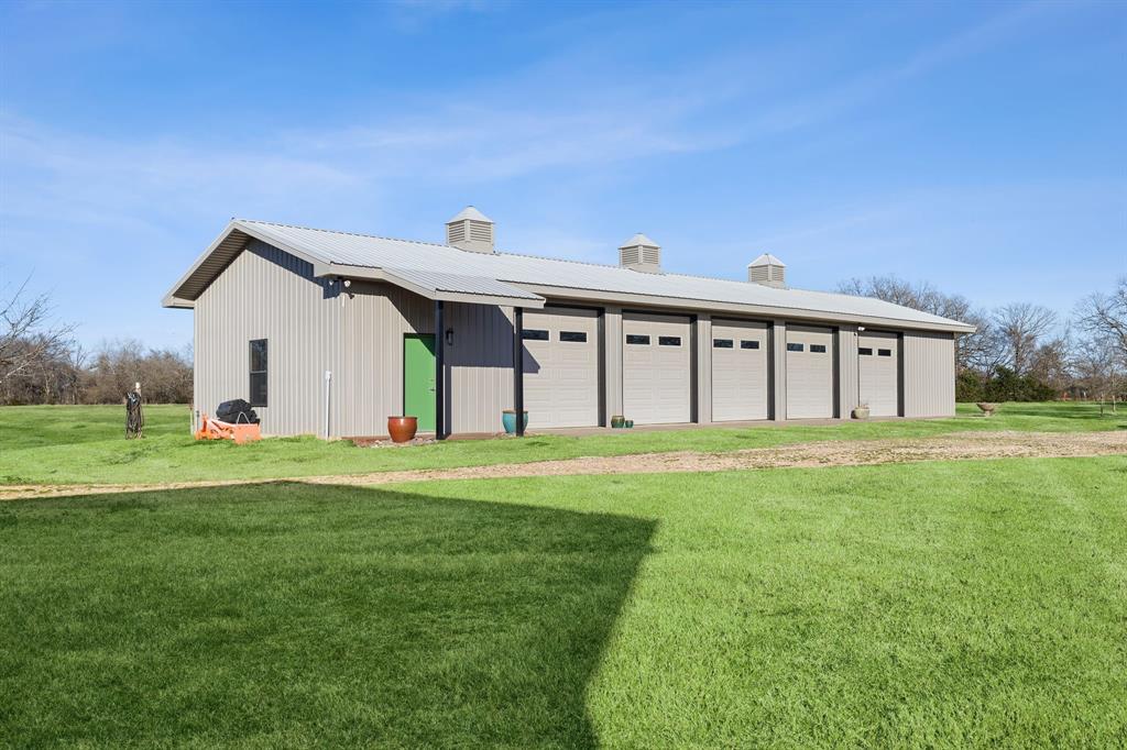 1818 County Road 1151