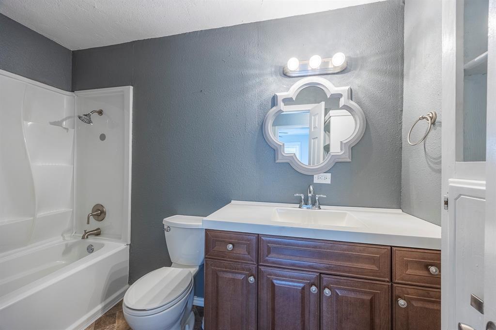 Bledsoe Estate - Residential