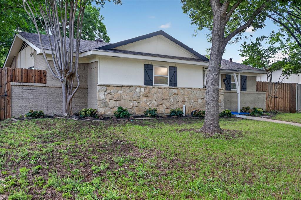 1621 Debbie Drive