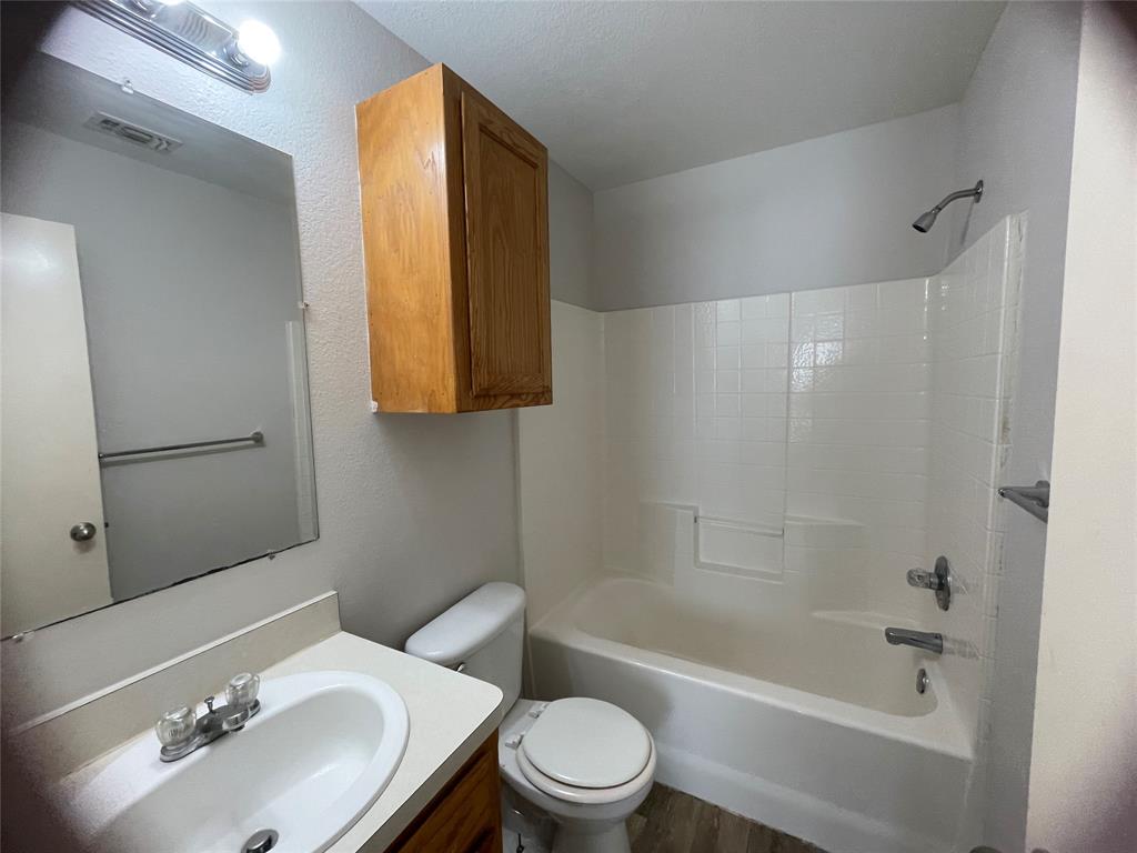 Robertson-Hunter Add - Residential Lease