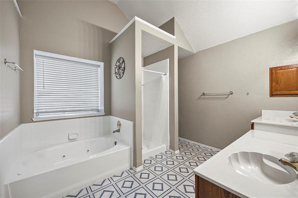 Cayman Estates - Residential