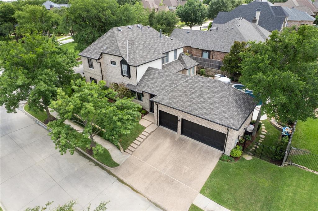 2319 Royal Oaks Drive