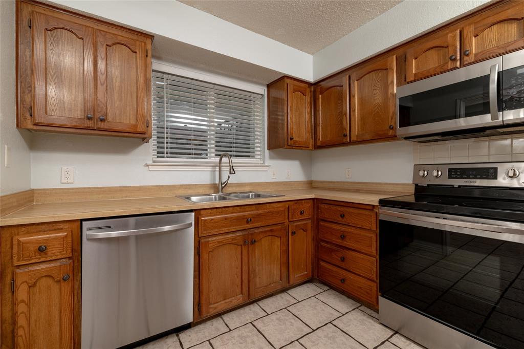 Foster Village Add - Residential