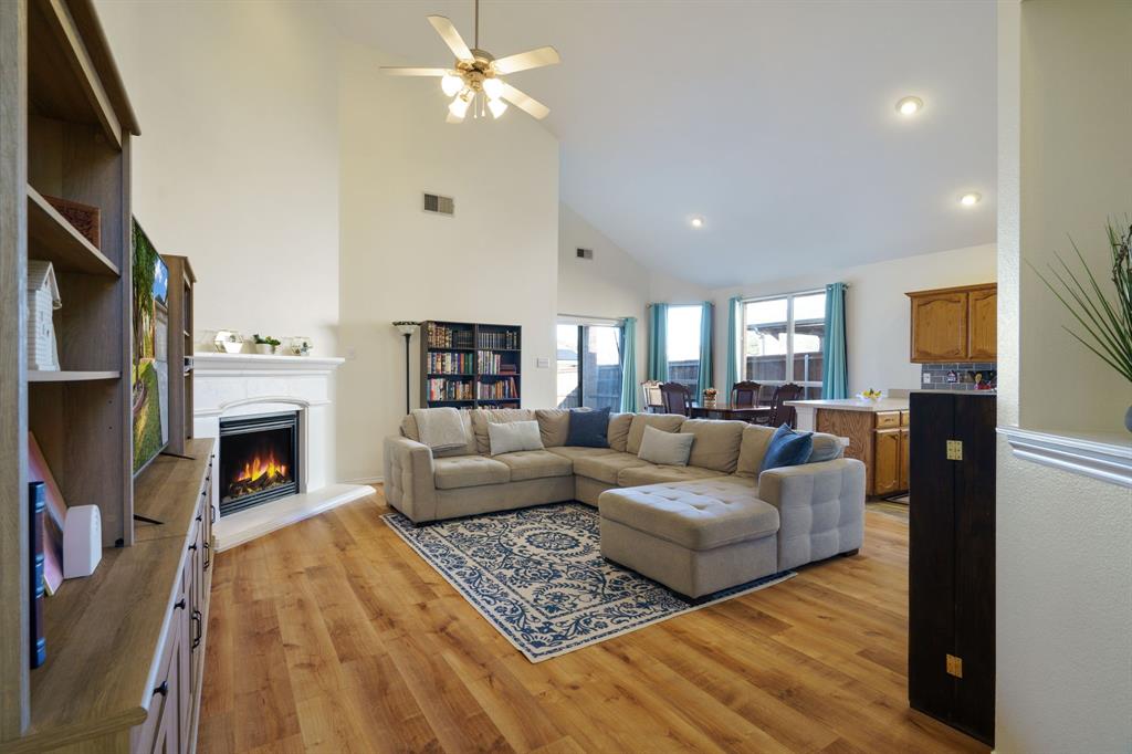 2721 Evening Shade Drive