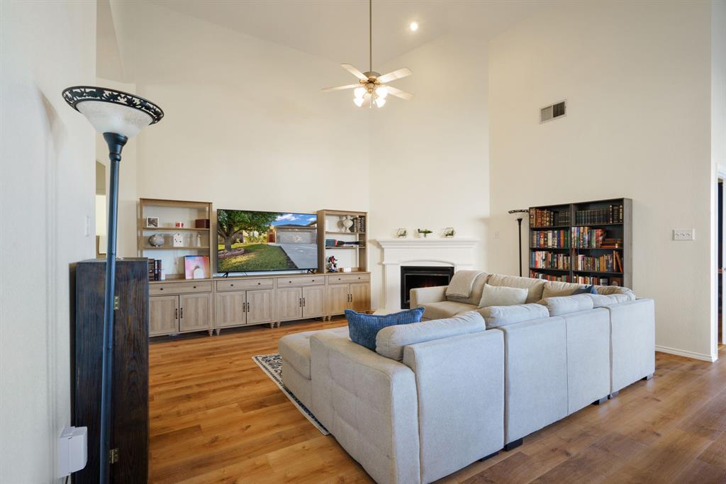 2721 Evening Shade Drive