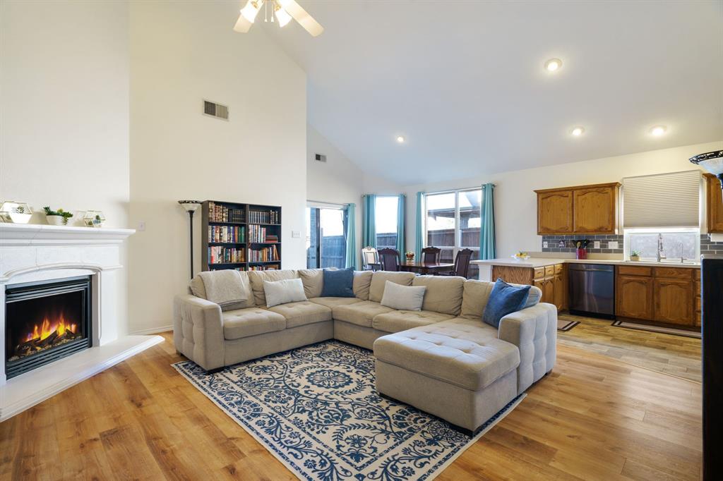 2721 Evening Shade Drive