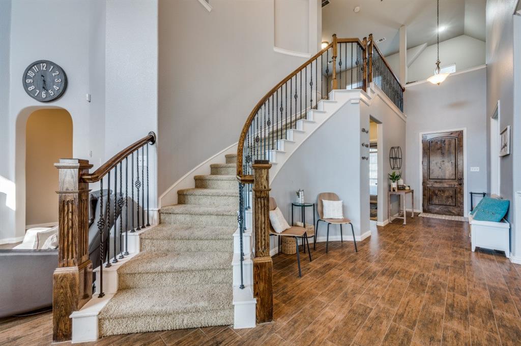 8209 Saint Clair Drive