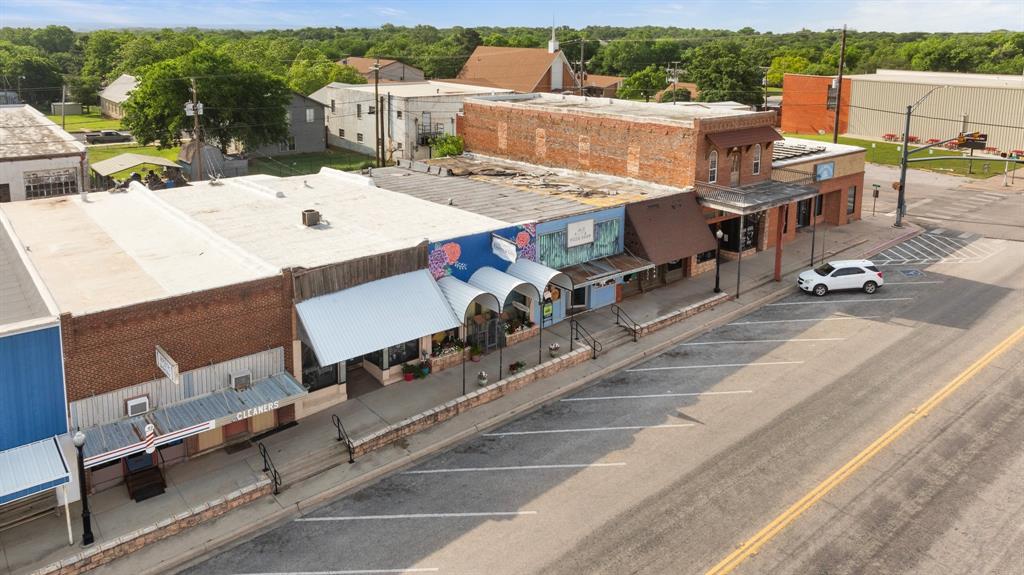 Orig Deleon - Commercial Sale