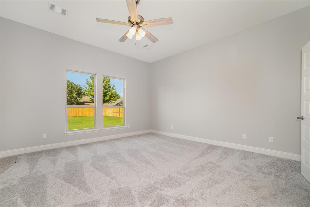 Dustin Manor - Residential