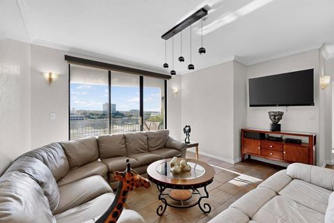 Tiny photo for 330 Las Colinas Boulevard E #1116, Irving, TX 75039 (MLS # 21101058)