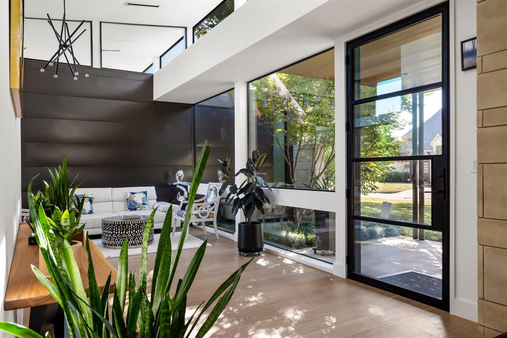 11712 Jamestown Road