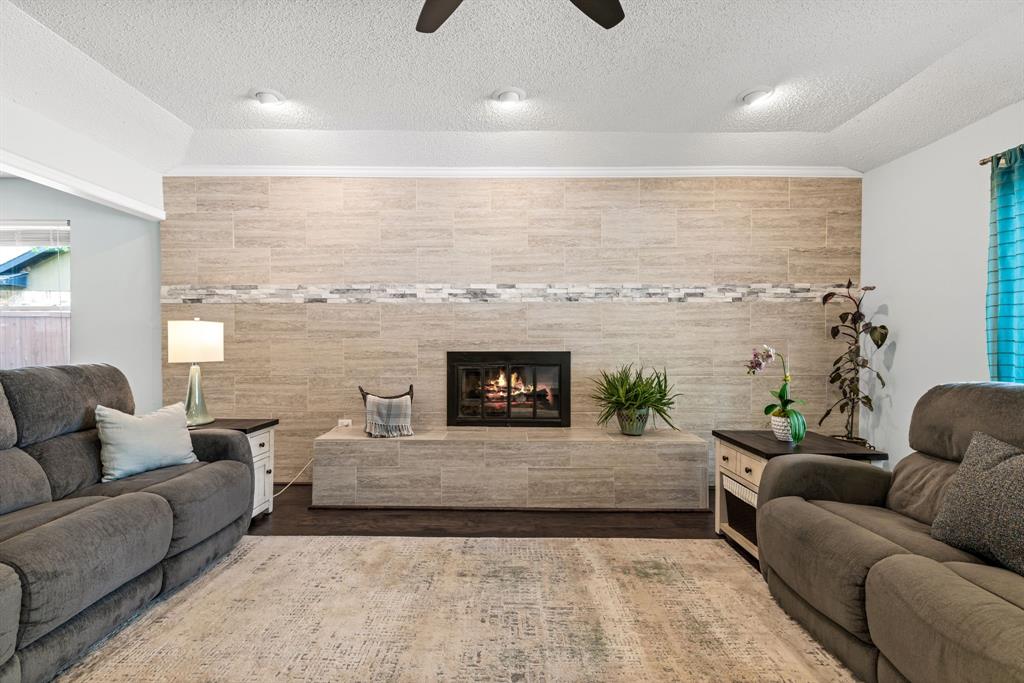 1949 E Branch Hollow Drive
