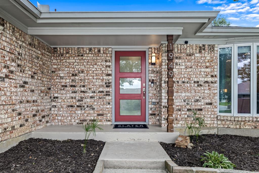 1949 E Branch Hollow Drive