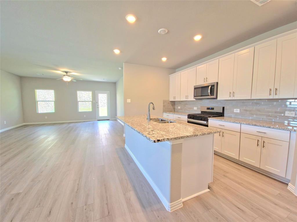 Briarwood Hills Ph 3 - Residential Lease