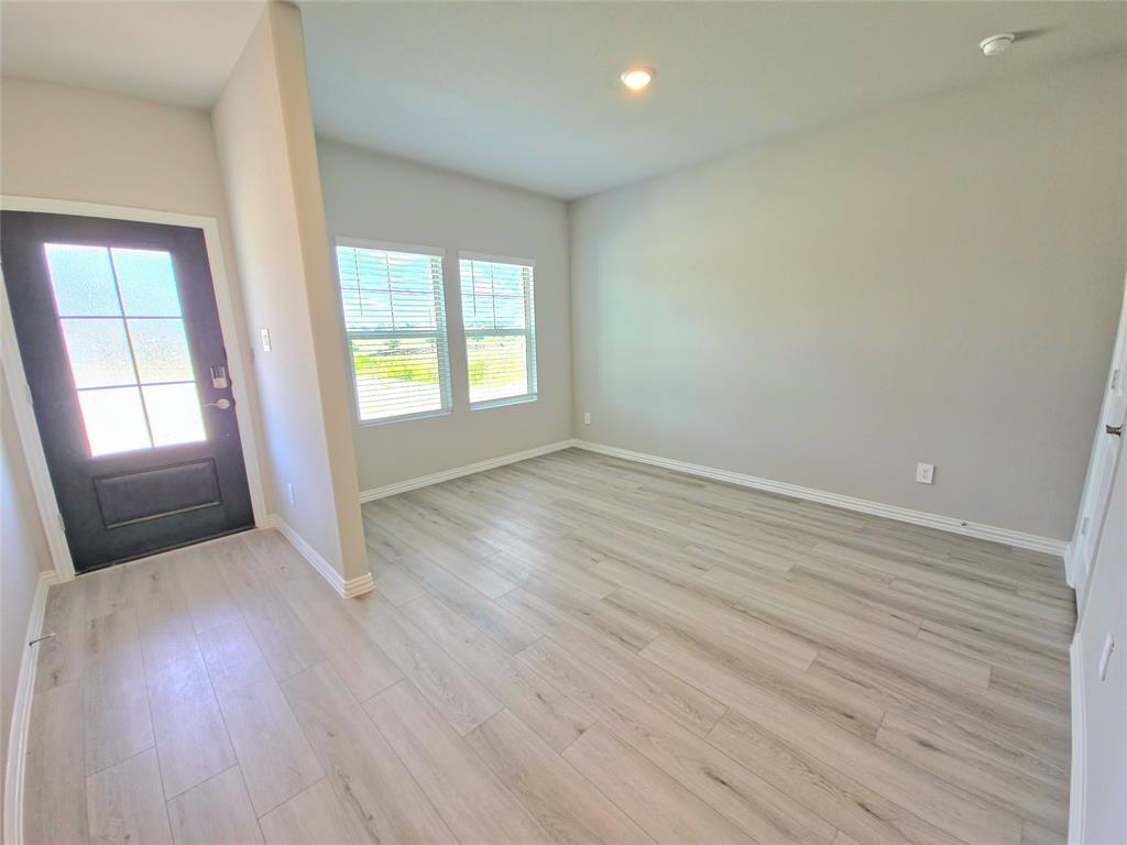 Briarwood Hills Ph 3 - Residential Lease