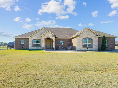 5520 Littlefield Drive Justin TX 76247