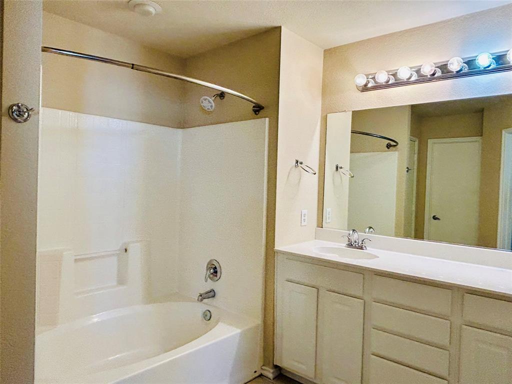 Fossil Hill Estates - Residential Lease