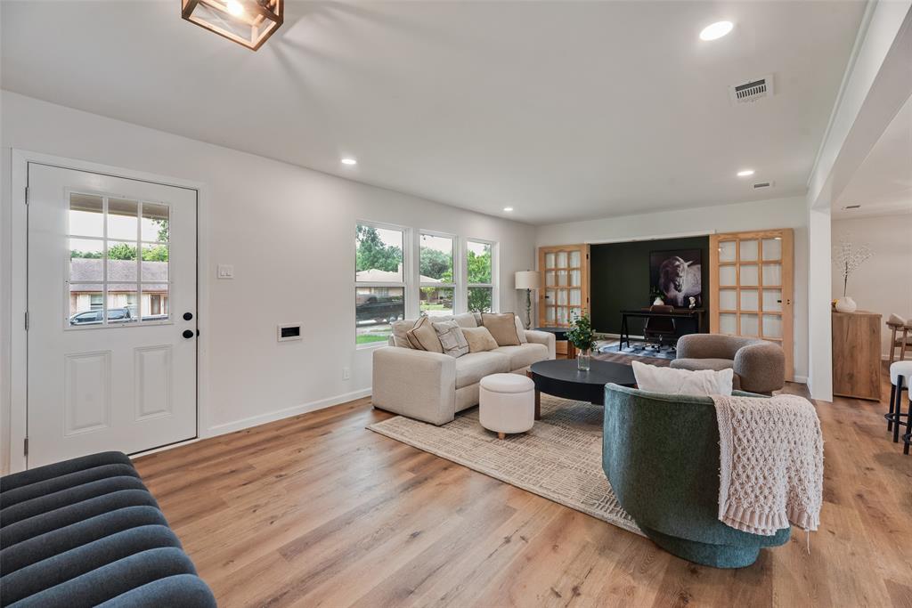 Glen Oaks - Residential