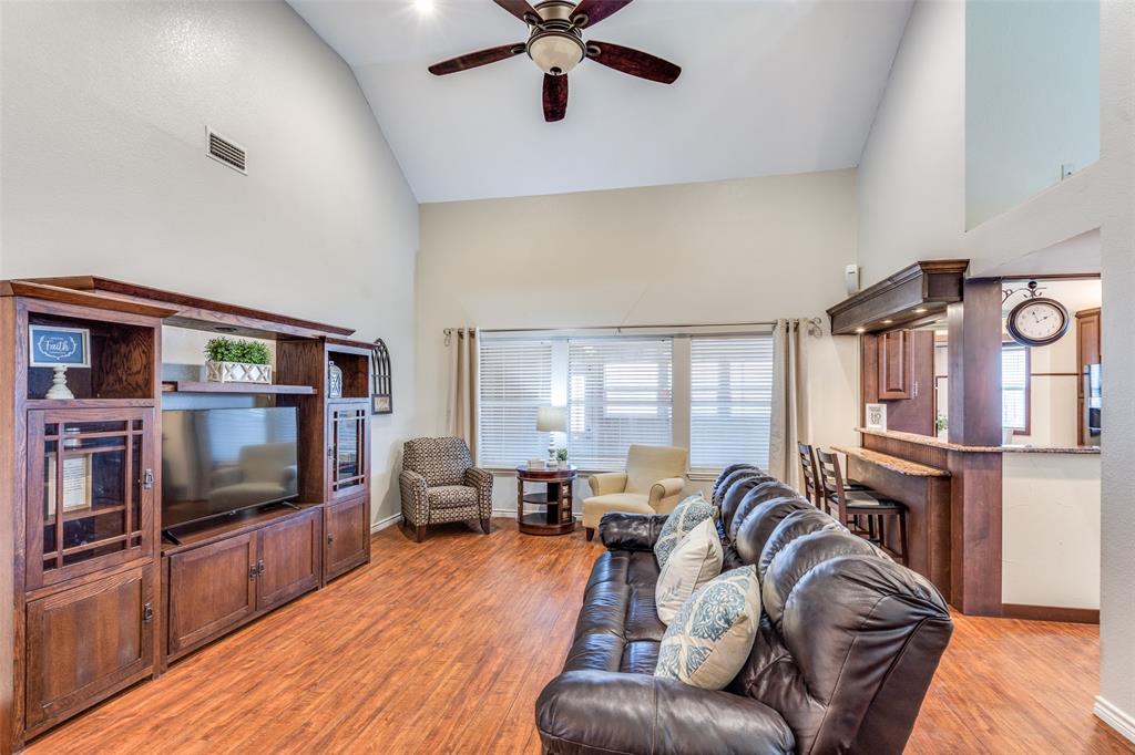 807 Autumn Hill Drive