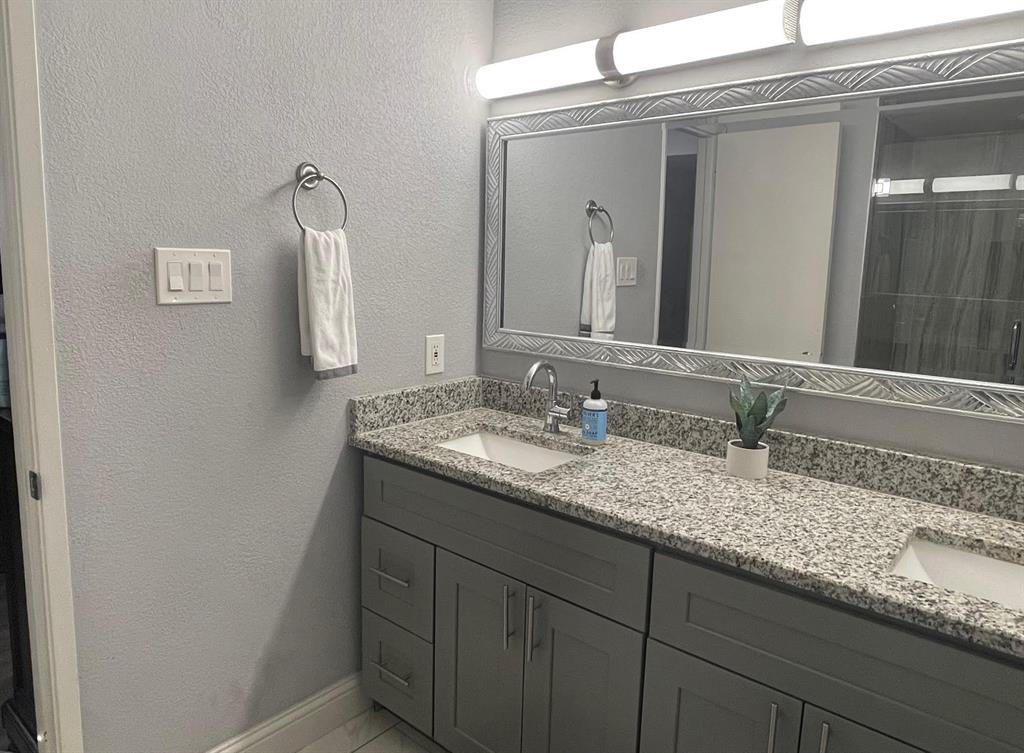 White Rock Village 02 - Residential