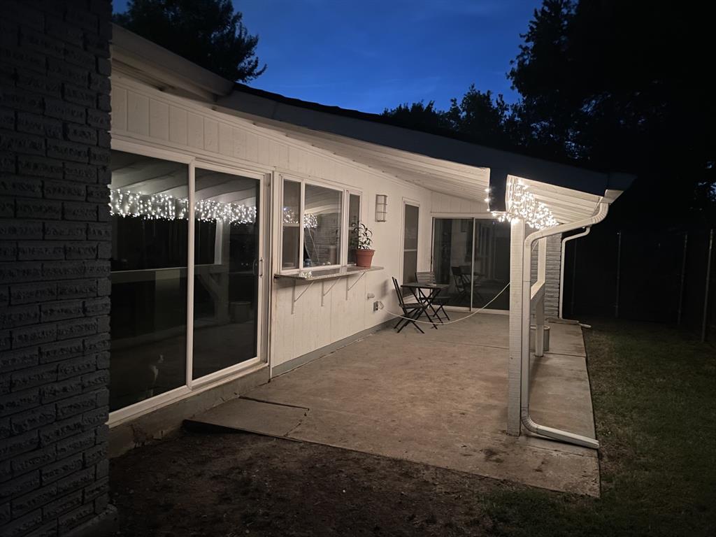 White Rock Village 02 - Residential