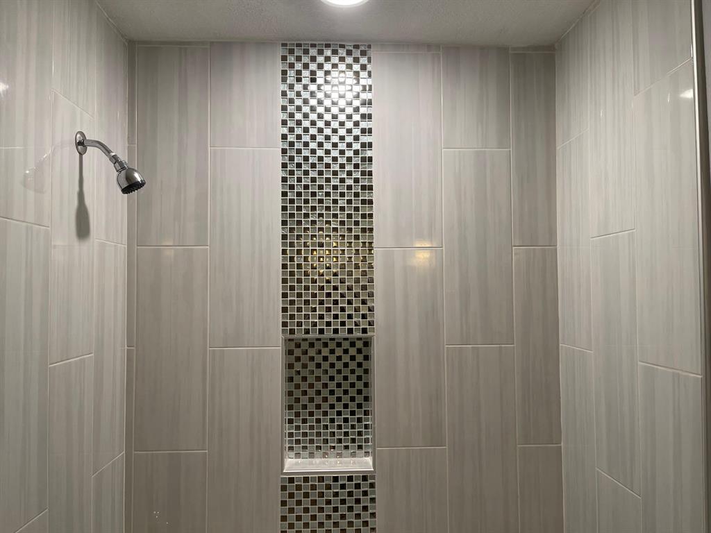 White Rock Village 02 - Residential