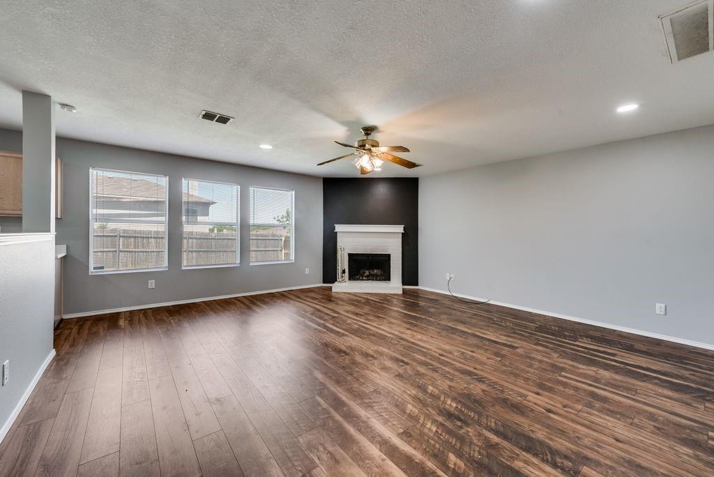 Creek Hollow Ph 1 - Residential Lease