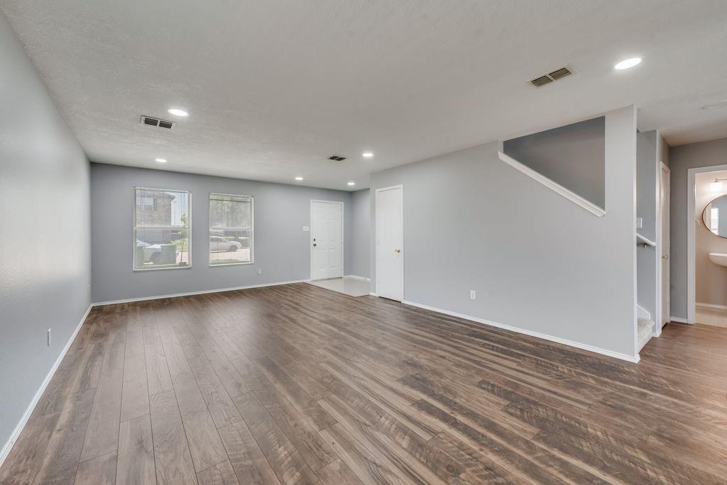 Creek Hollow Ph 1 - Residential Lease