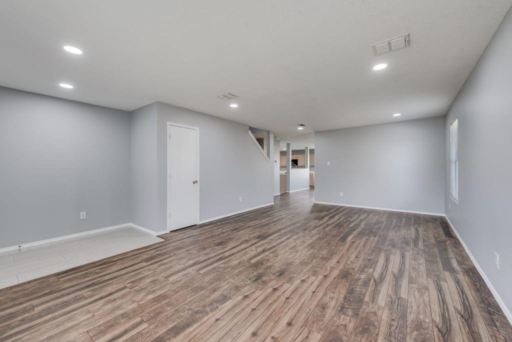 Creek Hollow Ph 1 - Residential Lease