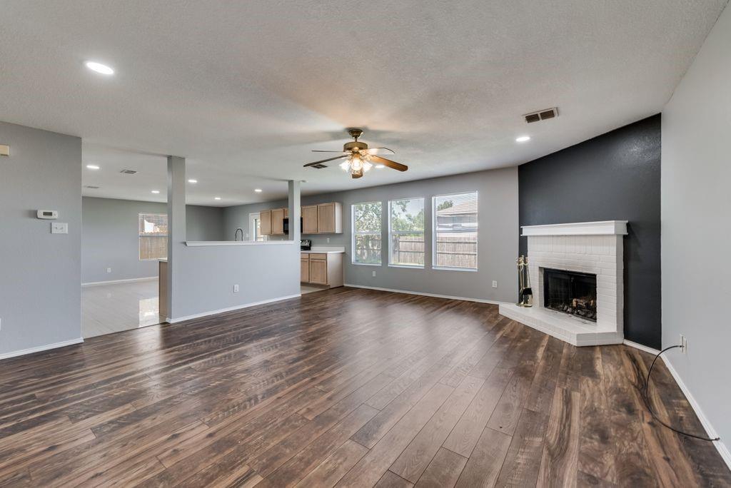 Creek Hollow Ph 1 - Residential Lease