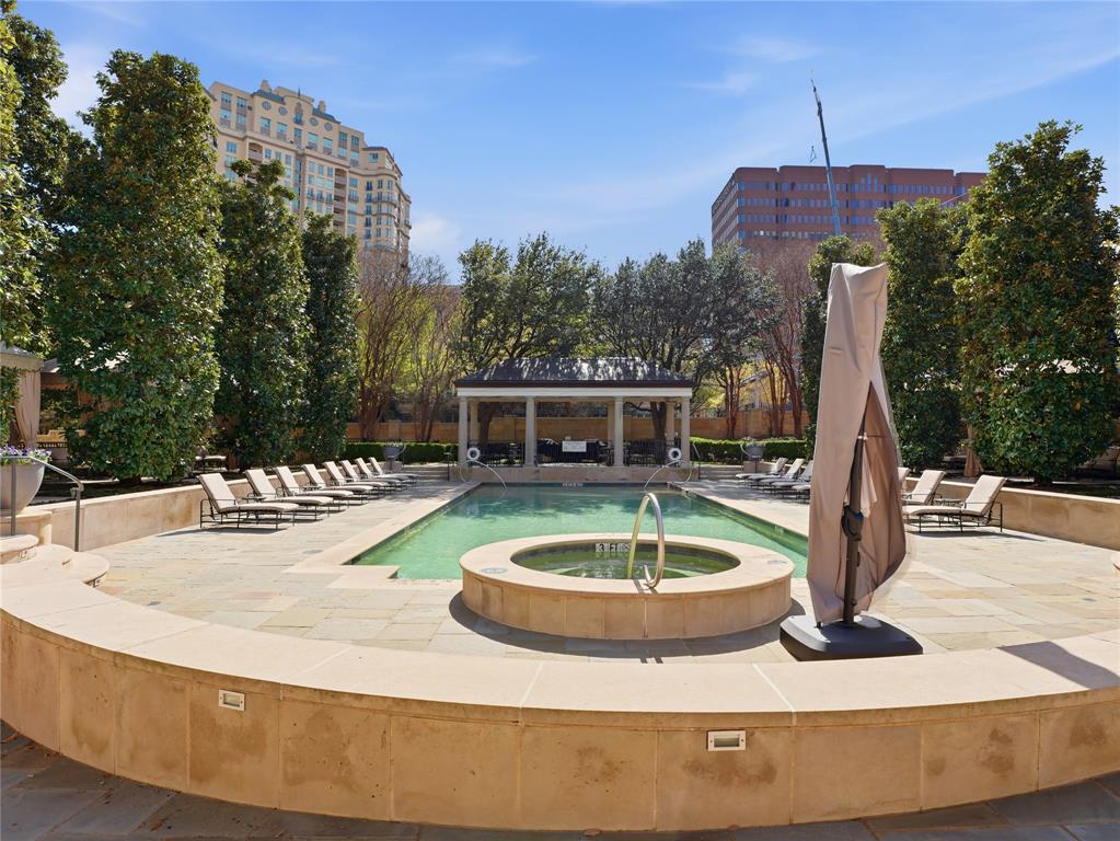 Vendome On Turtle Creek Condo - Residential