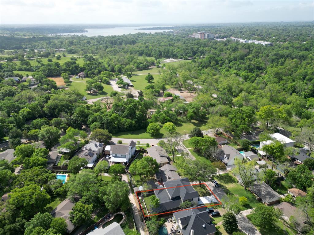 WHITE ROCK FORREST - Residential